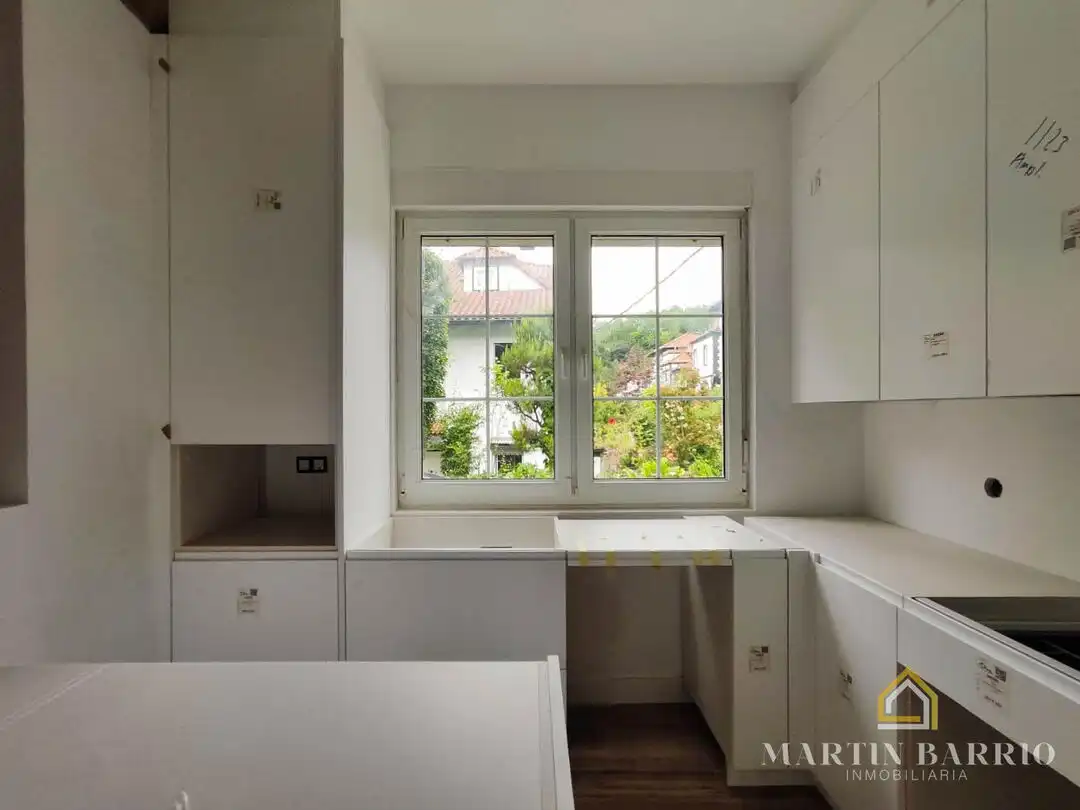 Cocina de Casa o chalet en venta en Bilbao  con Aire acondicionado, Calefacción y Jardín privado