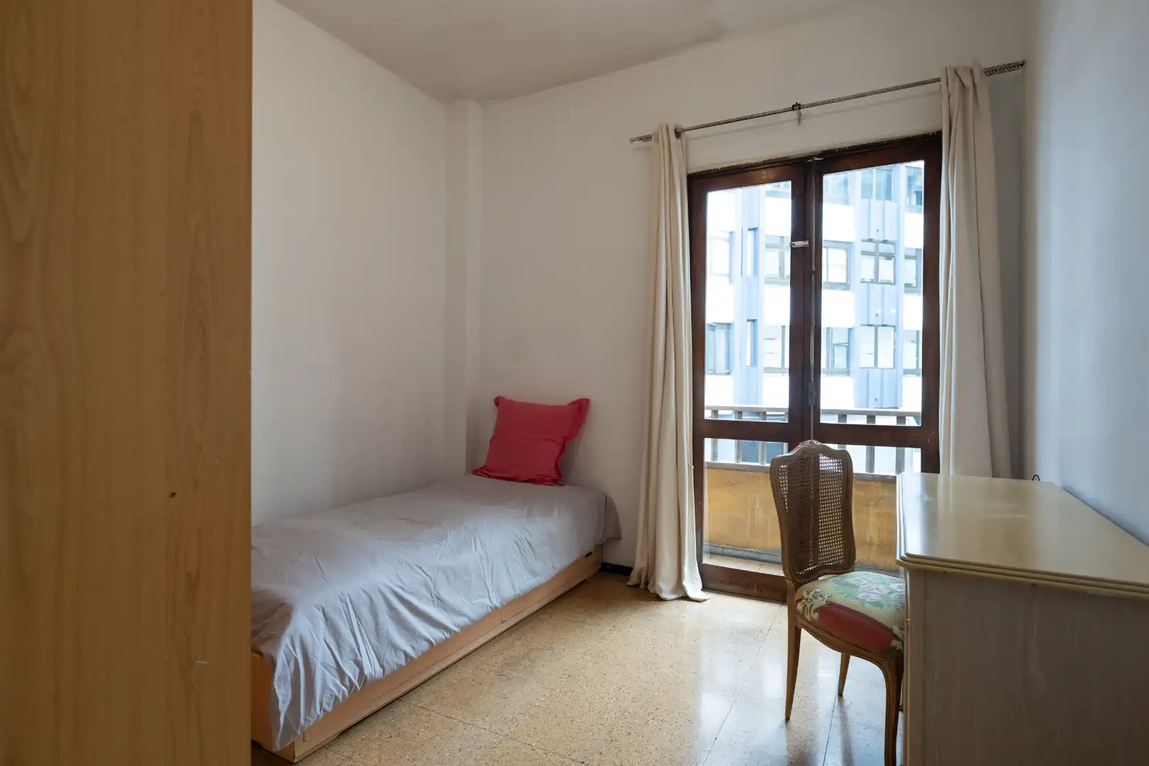 Habitación de Piso en venta en Las Palmas de Gran Canaria con Terraza, Trastero y Balcón