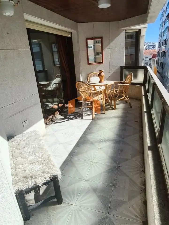 Piso con ascensor en venta en Centro Urbano