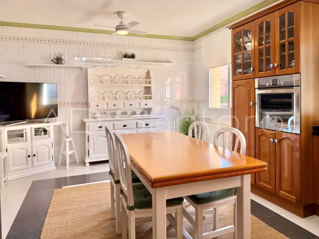 Comedor de Casa adosada en venta en Vilanova i la Geltrú