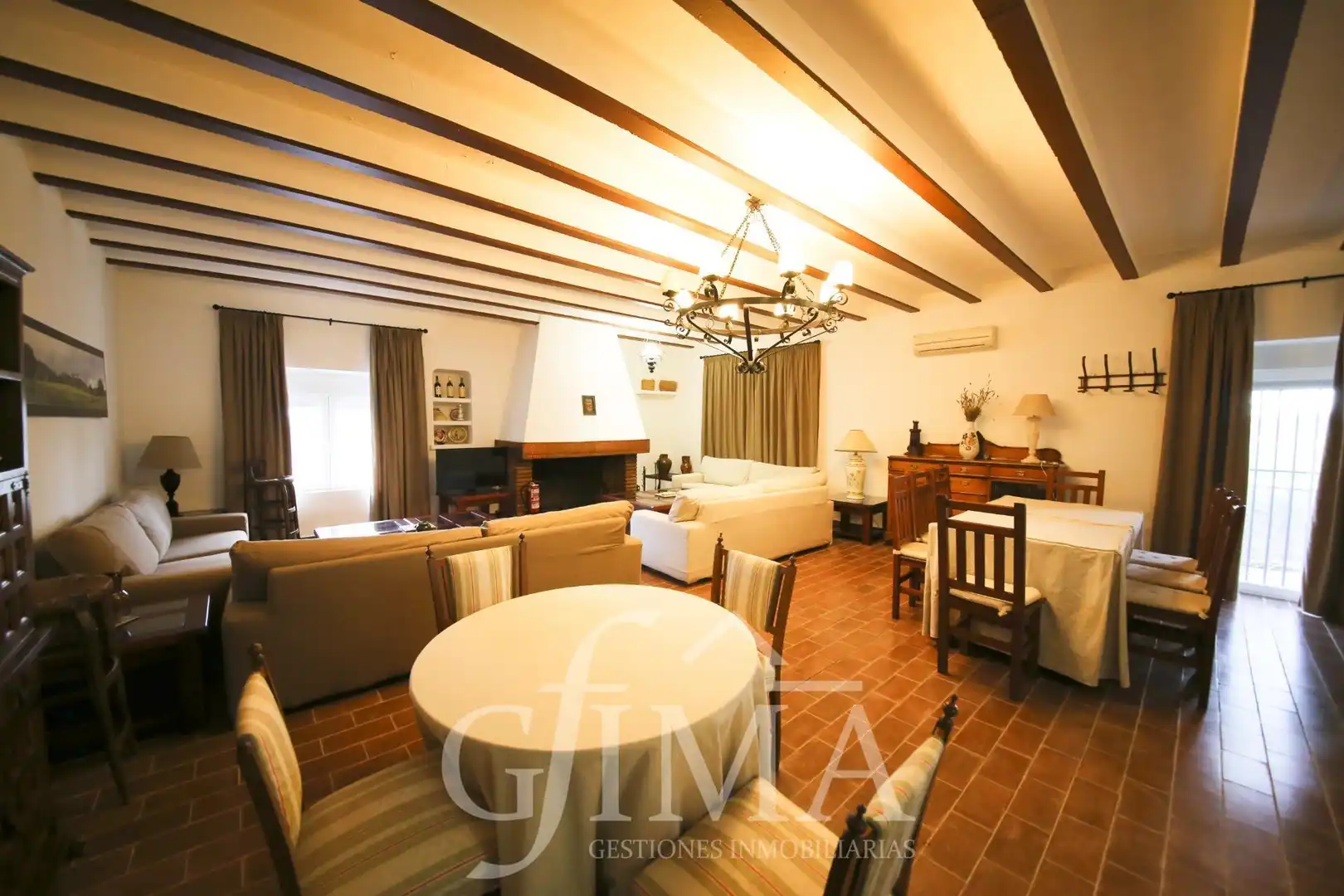 Living room of Houses for sale in Argamasilla de Alba  with Air Conditioner, Heating and Terrace