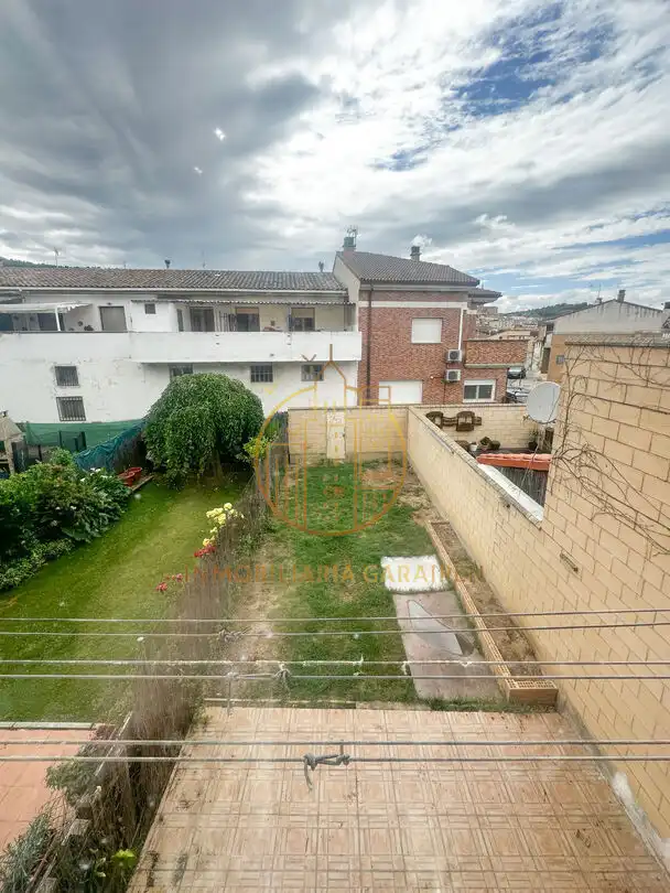Jardí de Casa adosada en venda en Funes amb Traster