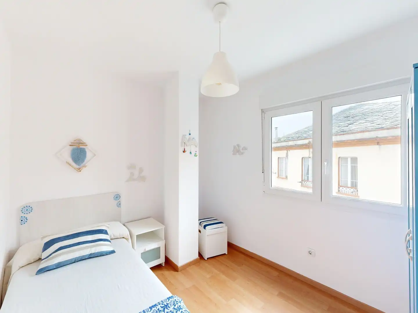 Schlafzimmer von Gebäude zum Verkauf in Foz