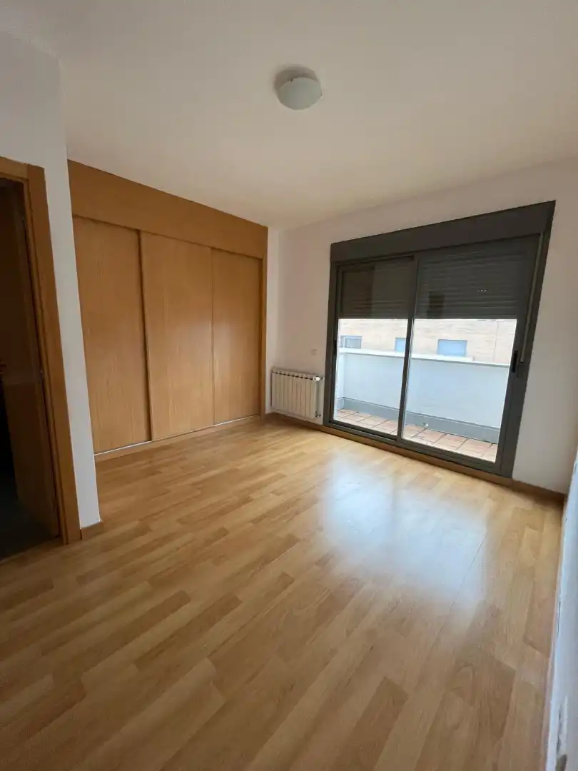 Habitación de Ático en venta en Arganda del Rey con Calefacción, Parquet y Terraza