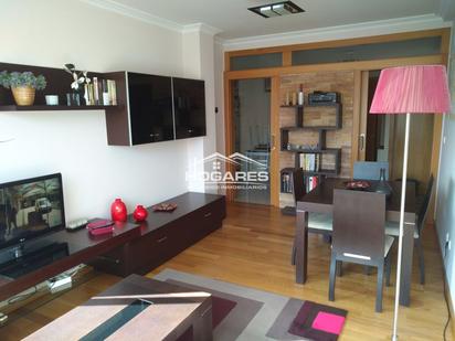 Living room of Flat for sale in Vigo   with Heating, Storage room and Furnished