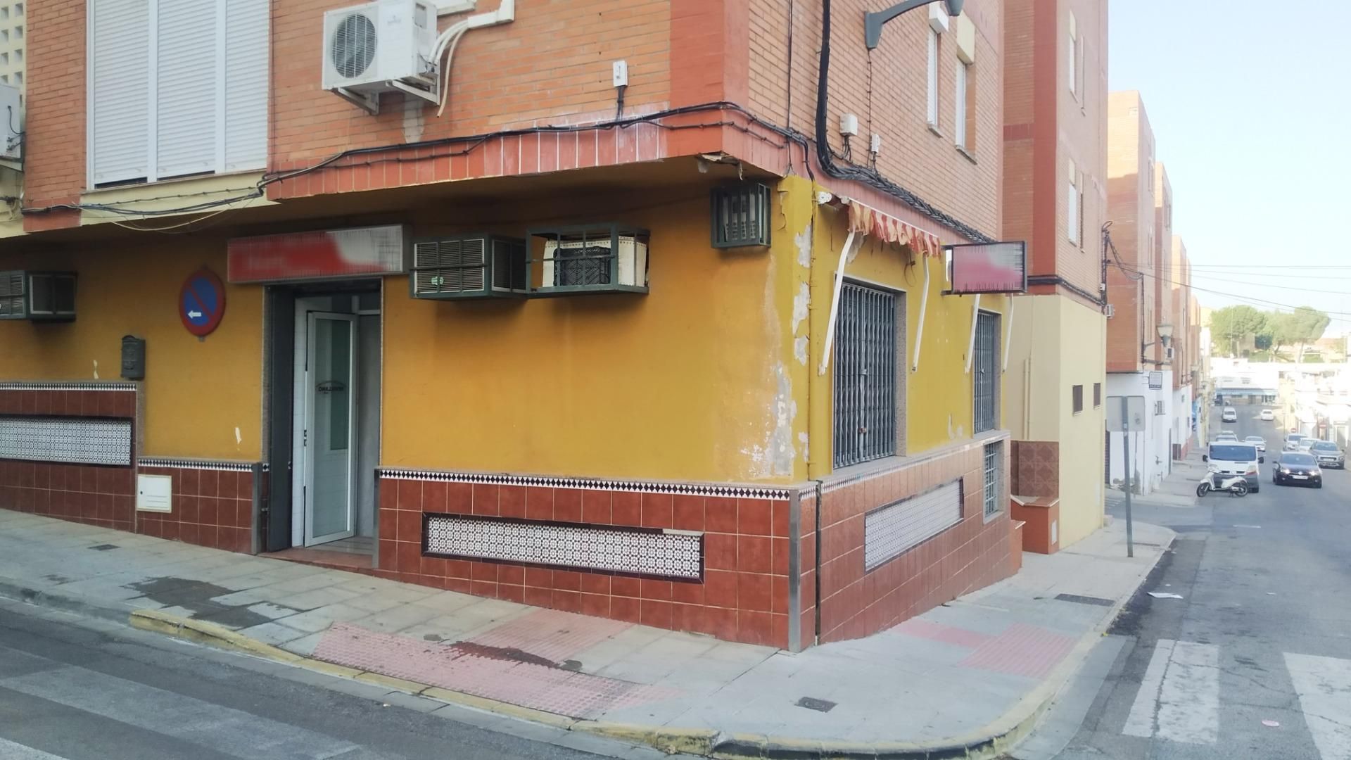Exterior view of Premises for sale in Alcalá de Guadaira  with Air Conditioner