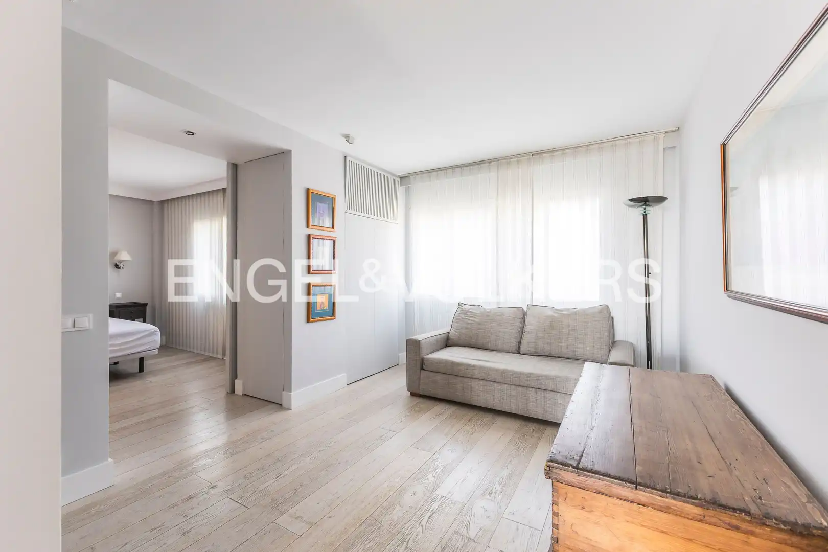 Sala d'estar de Pis de lloguer en Madrid amb Aire condicionat, Calefacció i Terrassa