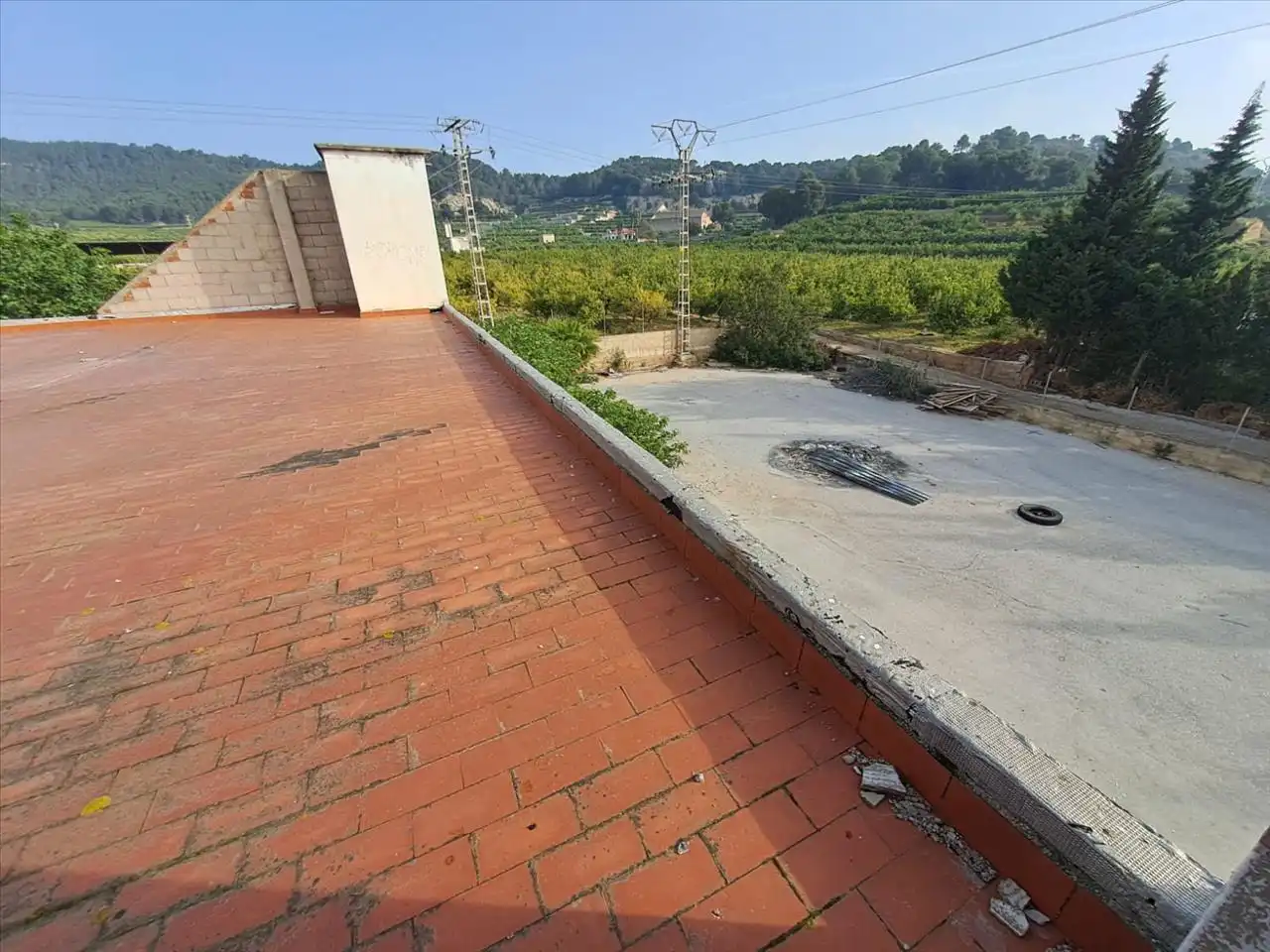 Terrassa de Nau industrial en venda en Tavernes de la Valldigna