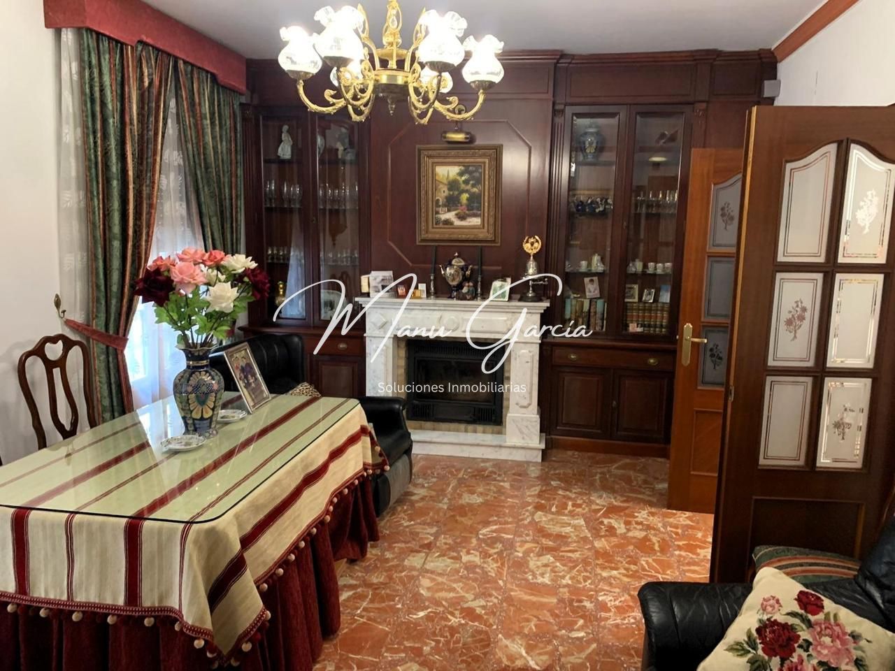 Menjador de Casa o xalet en venda en Lucena amb Aire condicionat, Calefacció i Jardí privat