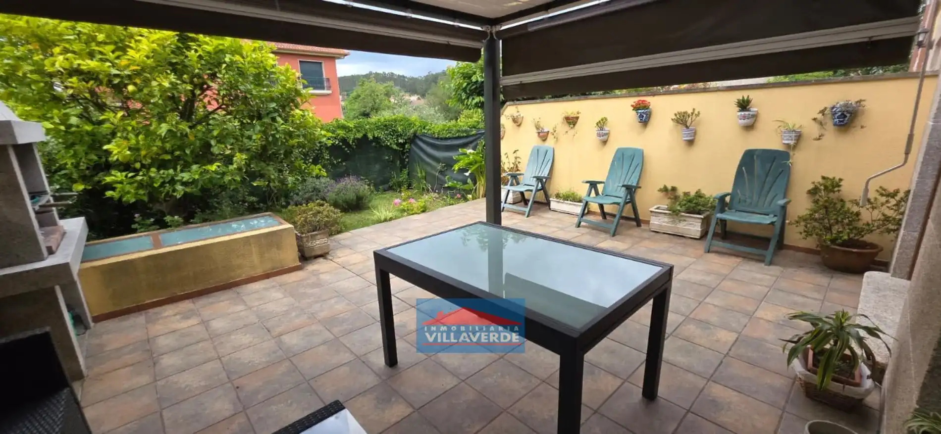 Terraza de Casa adosada en venta en Cangas  con Calefacción, Terraza y Trastero