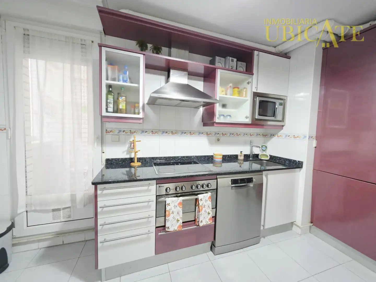 Cocina de Piso en venta en Castro-Urdiales con Calefacción, Parquet y Terraza