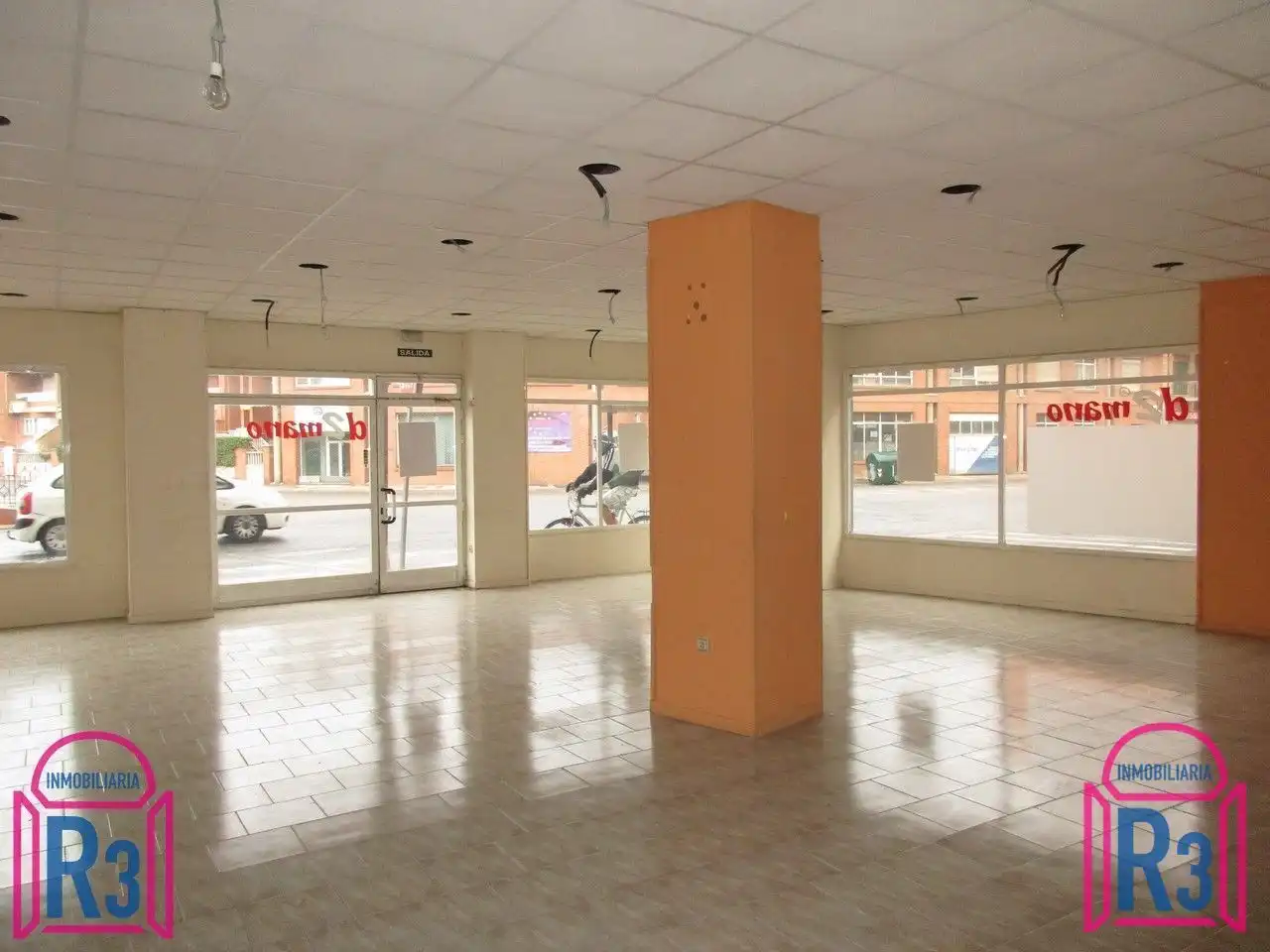 Local comercial en venda a Trobajo del Camino, imagen 4