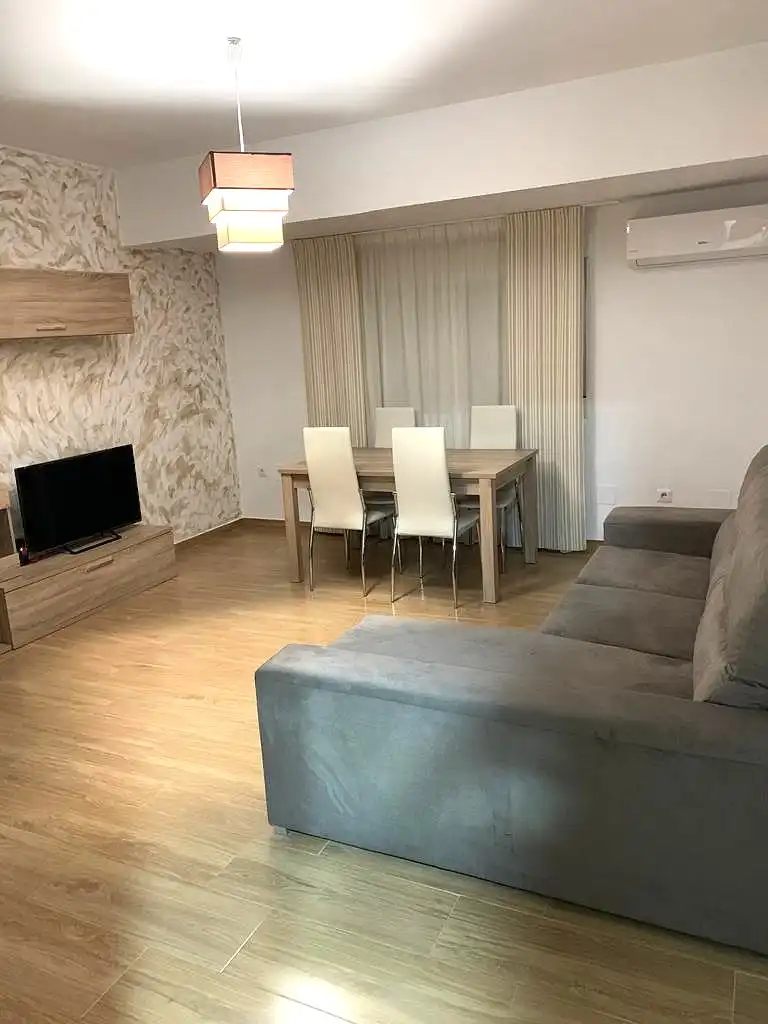 Wohnung zur Miete in Sur