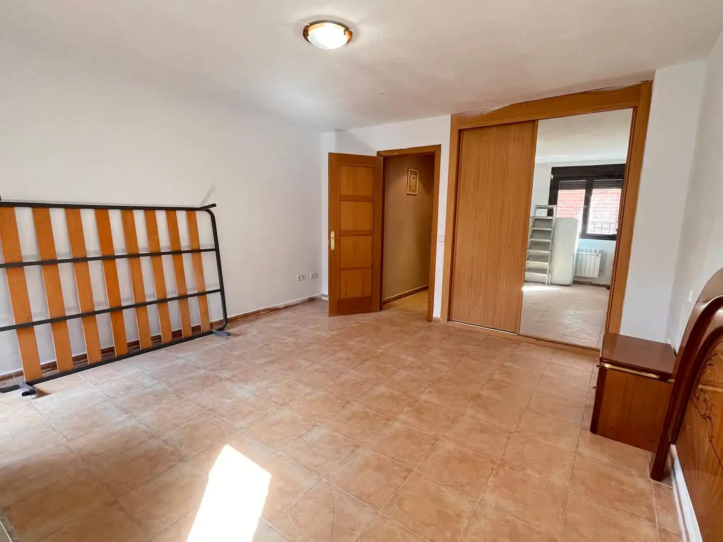Wohnung zum Verkauf in Los Navalmorales mit Klimaanlage und Heizung