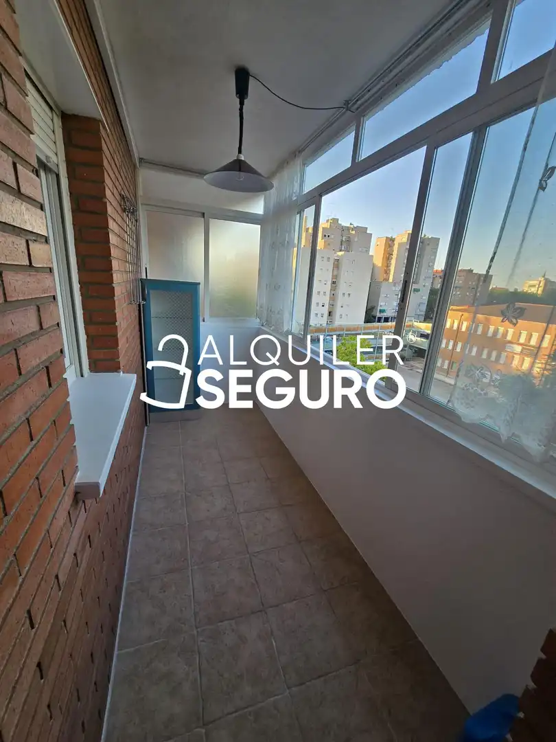 Bedroom of Flat for rent in Alcalá de Henares  with Air Conditioner, Heating and Terrace