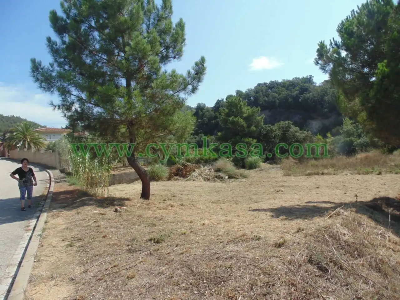 Terreny residencial en venda a Lloret Verd - Els Pinars, imagen 2