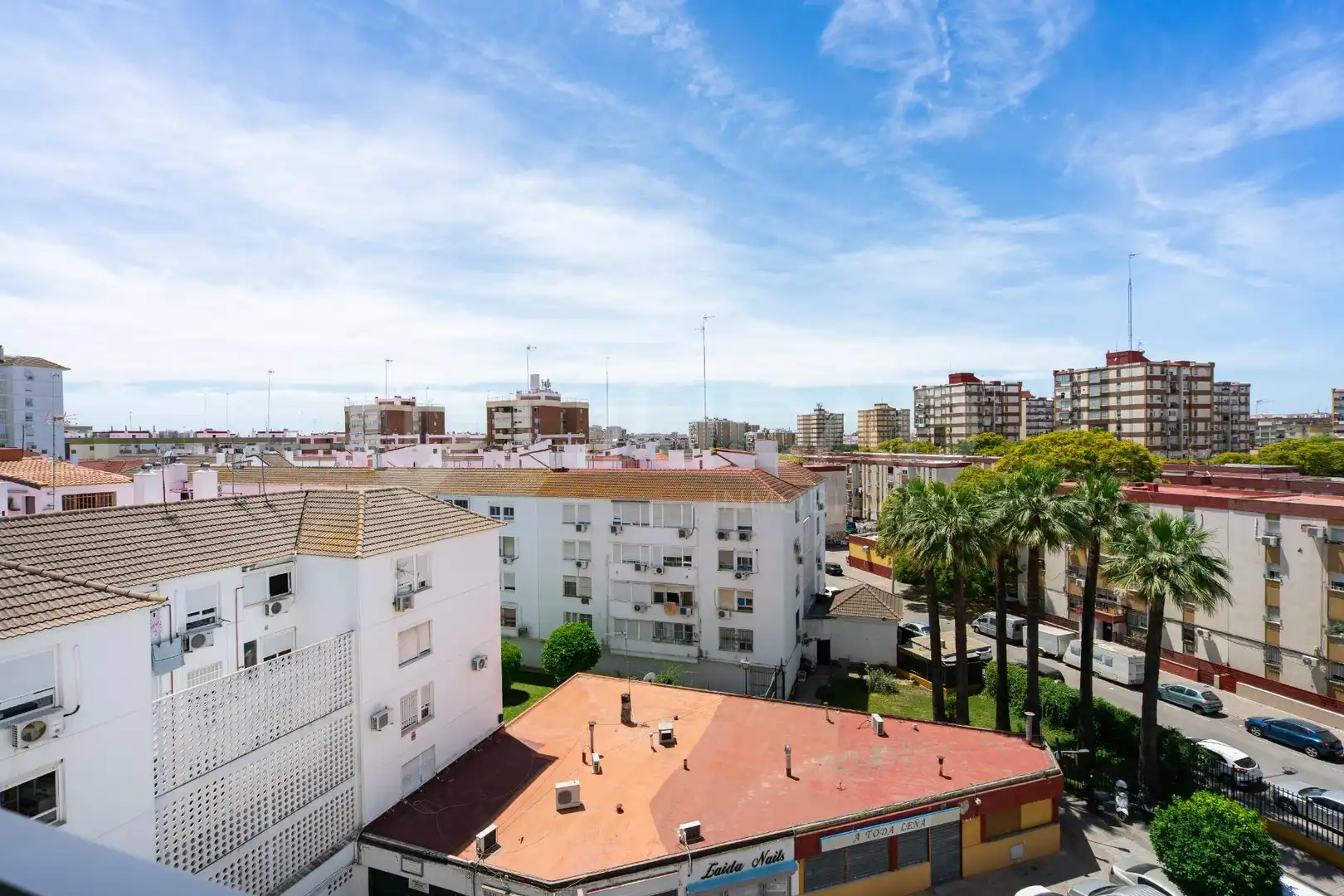 Exterior view of Flat for sale in Sevilla  with Balcony