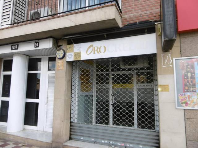 Local comercial en Venta en Av/ Francesc Marimon en Nucli Urbà