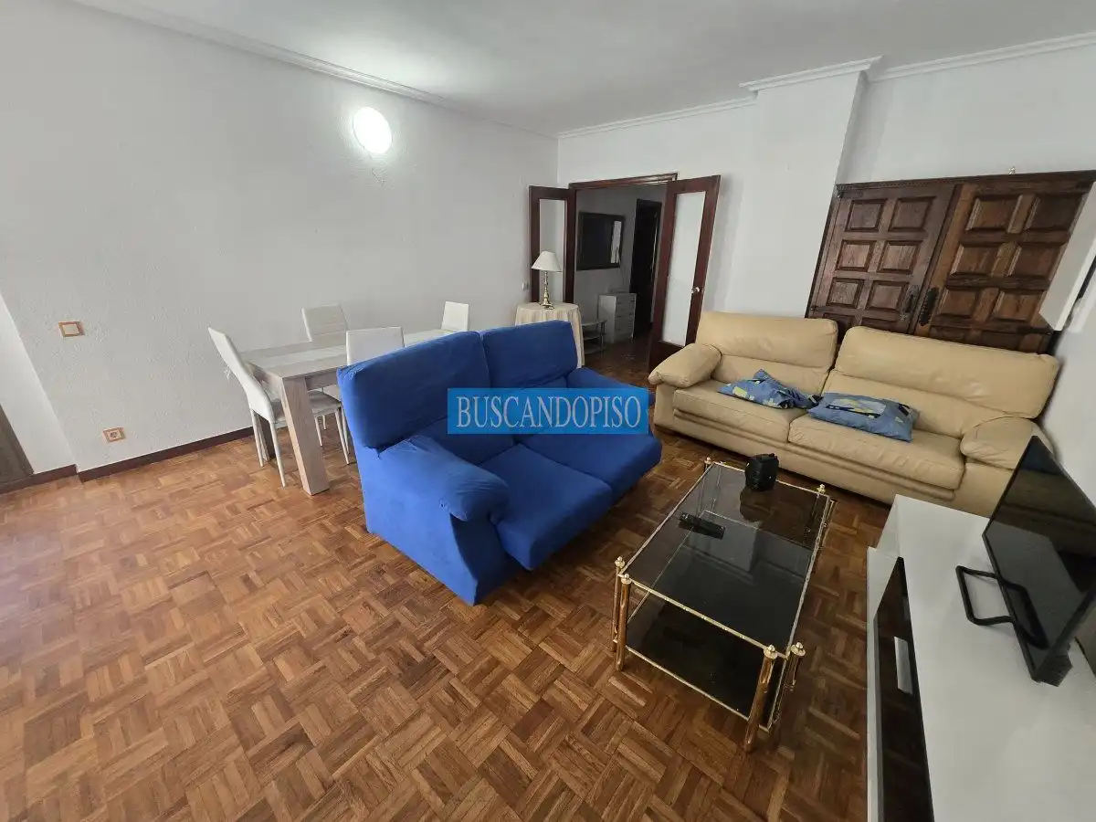 Sala de estar de Piso de alquiler en  Logroño con Calefacción, Parquet y Terraza