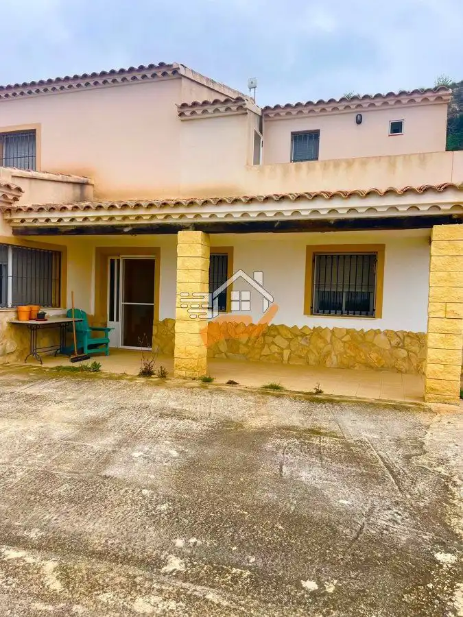 Vista exterior de Casa o chalet en venta en Vélez-Blanco con Terraza y Piscina