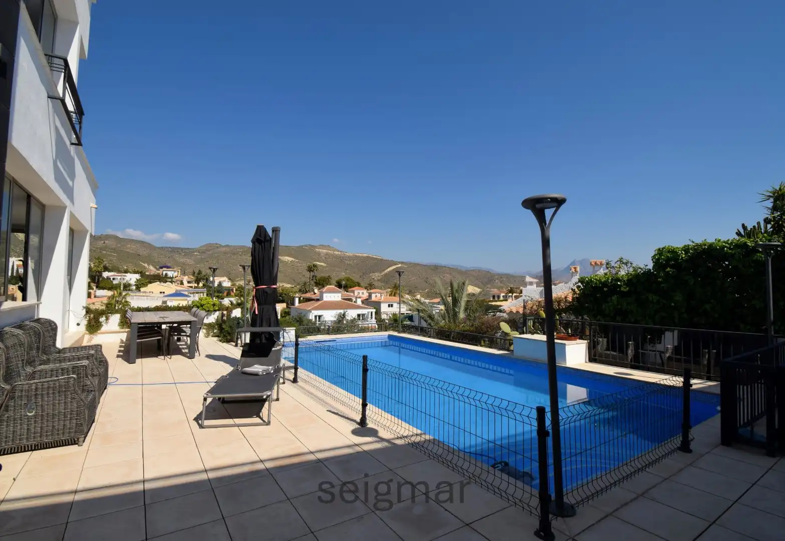 Houses for sale in Pueblo Acantilado - Lanuza