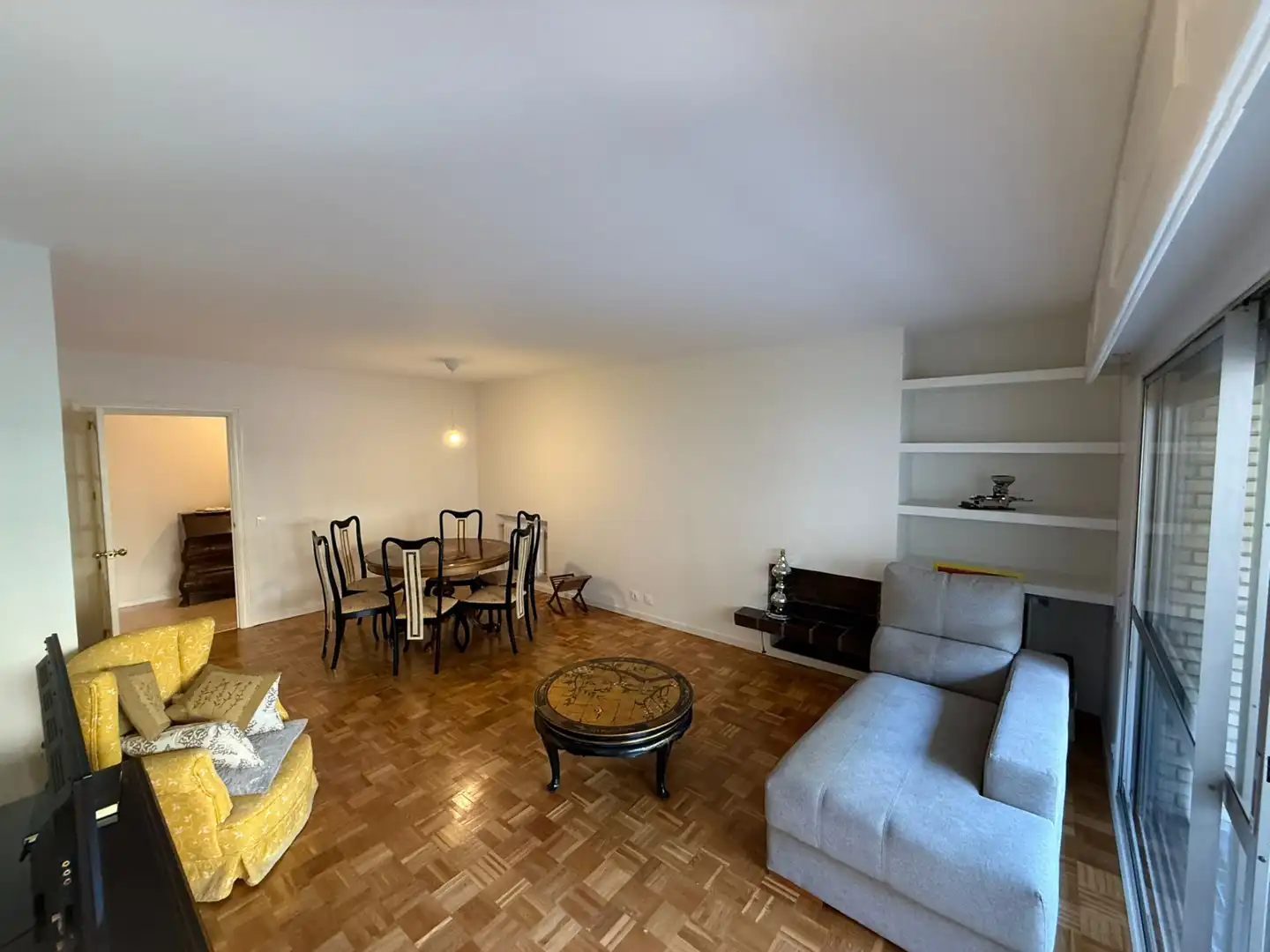 Living room of Flat for rent in Majadahonda  with Heating, Parquet flooring and Terrace
