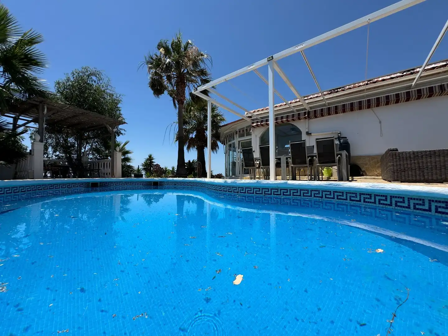 Piscina de Finca rústica en venda en Arenas amb Aire condicionat, Jardí privat i Terrassa