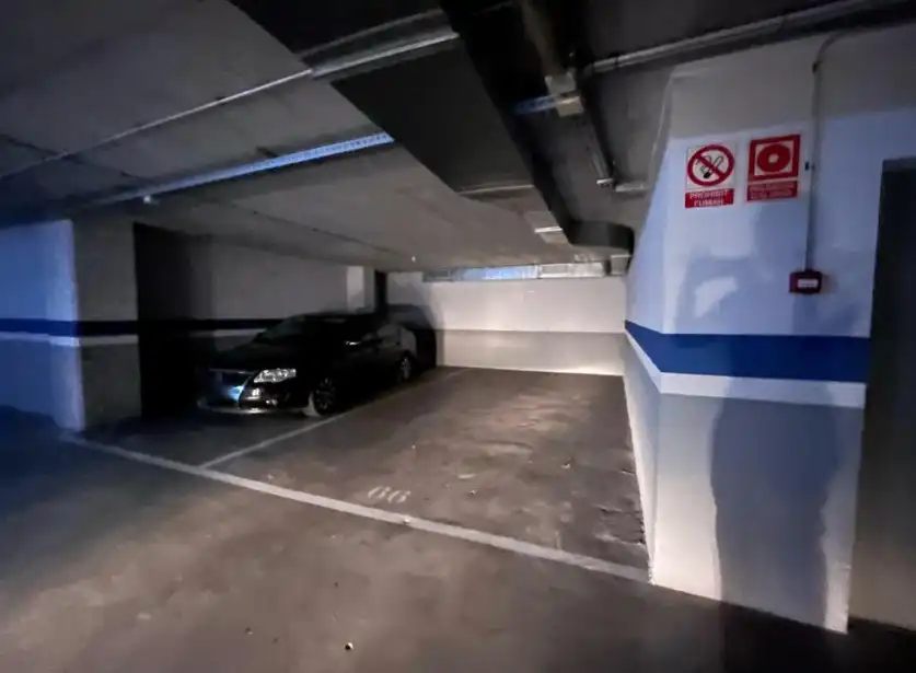 Parking à vendre à Carrer Ernest Lluch