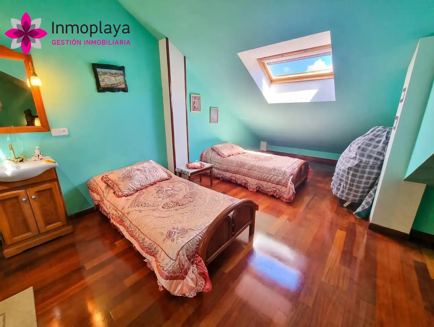 Bedroom of Houses for sale in Argoños   with Heating, Private garden and Terrace