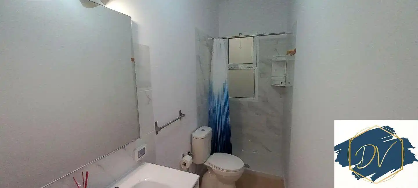 Baño de Piso de alquiler en San Cristóbal de la Laguna con Amueblado