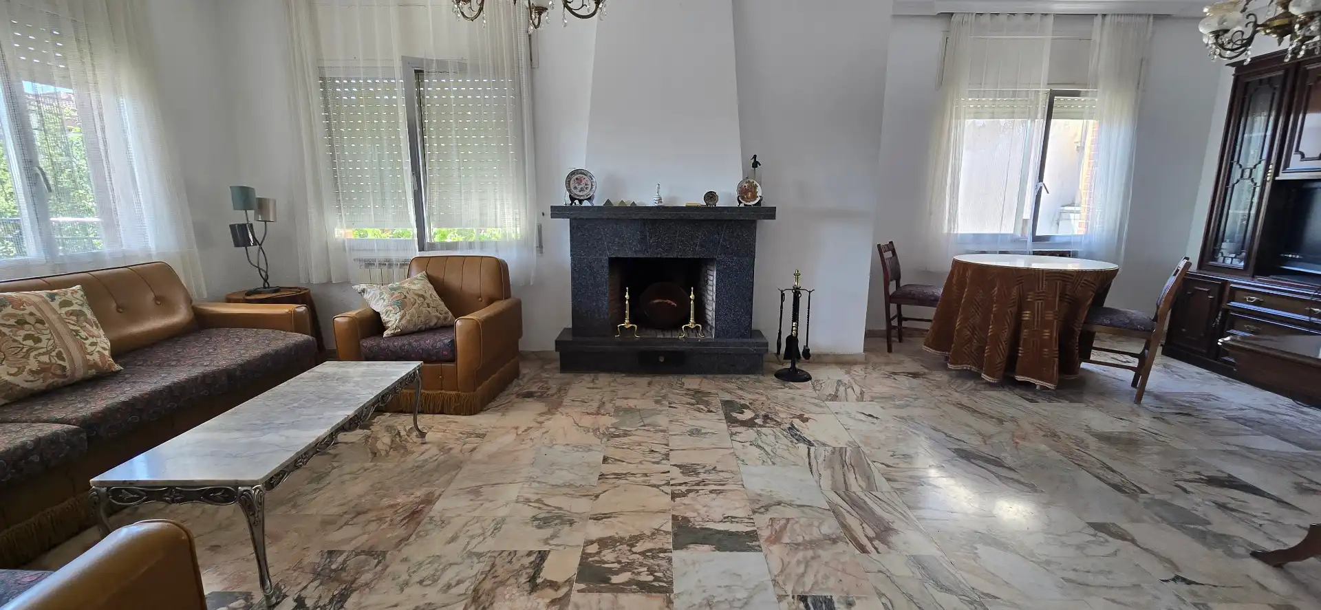 Sala d'estar de Casa o xalet en venda en Villacastín amb Calefacció, Jardí privat i Balcó