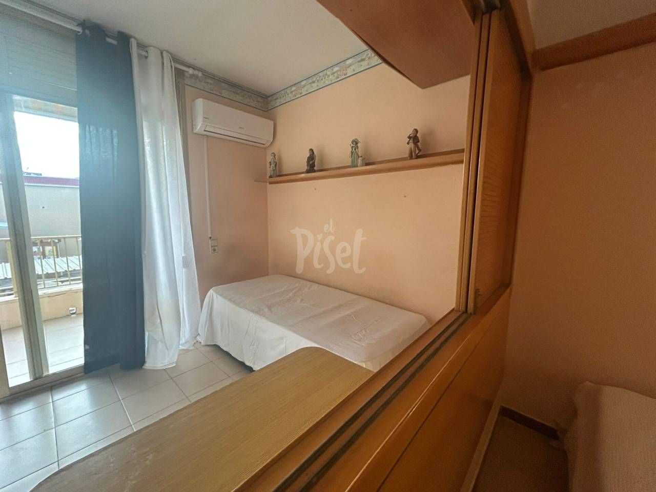 Flat for sale in DIPUTACIÓ, Els Esquirols