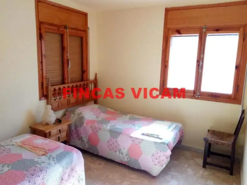 Dormitori de Finca rústica en venda en Agüero amb Calefacció, Jardí privat i Terrassa