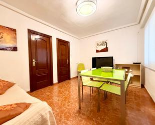 Living room of Flat for sale in  Valencia Capital  with Air Conditioner, Heating and Furnished