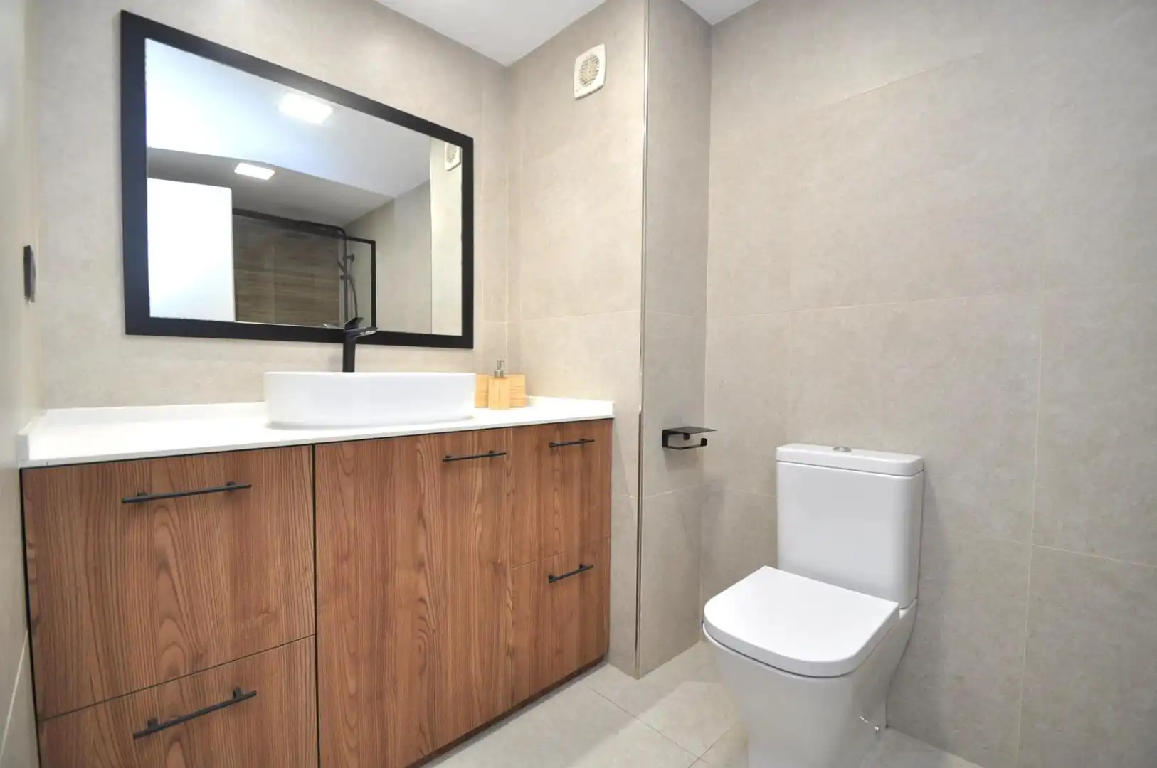 Baño de Piso en venta en La Ràpita con Aire acondicionado, Calefacción y Terraza