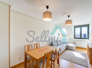 Flat with lift to rent in Calle Juan Antonio Álvarez Rabanal