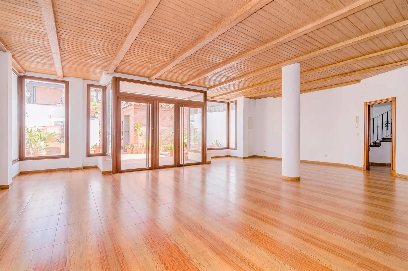 Sala de estar de Edificio en venta en Íllora