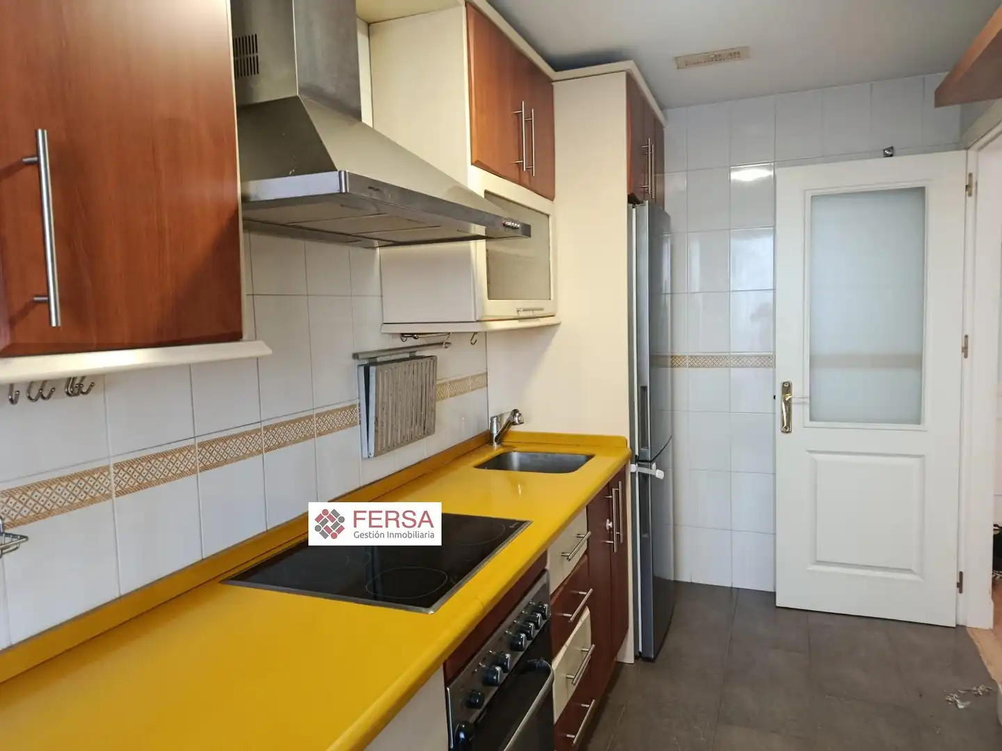 Cocina de Ático de alquiler en El Puerto de Santa María con Aire acondicionado, Terraza y Amueblado