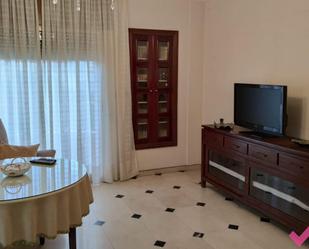 Living room of Flat to rent in  Sevilla Capital  with Air Conditioner, Terrace and Furnished