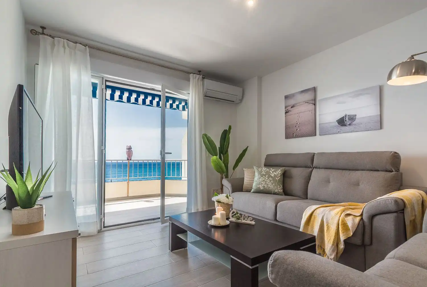 Bedroom of Apartments for rent in Almuñécar  with Air Conditioner, Heating and Terrace