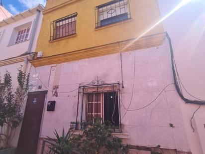 Exterior view of House or chalet for sale in Algeciras