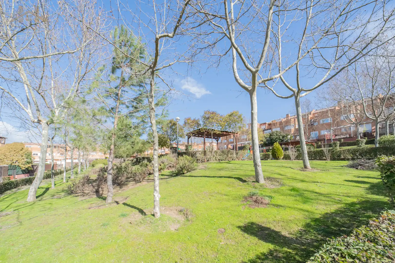 Garden of Detached homes for sale in Móstoles  with Air Conditioner, Heating and Private garden
