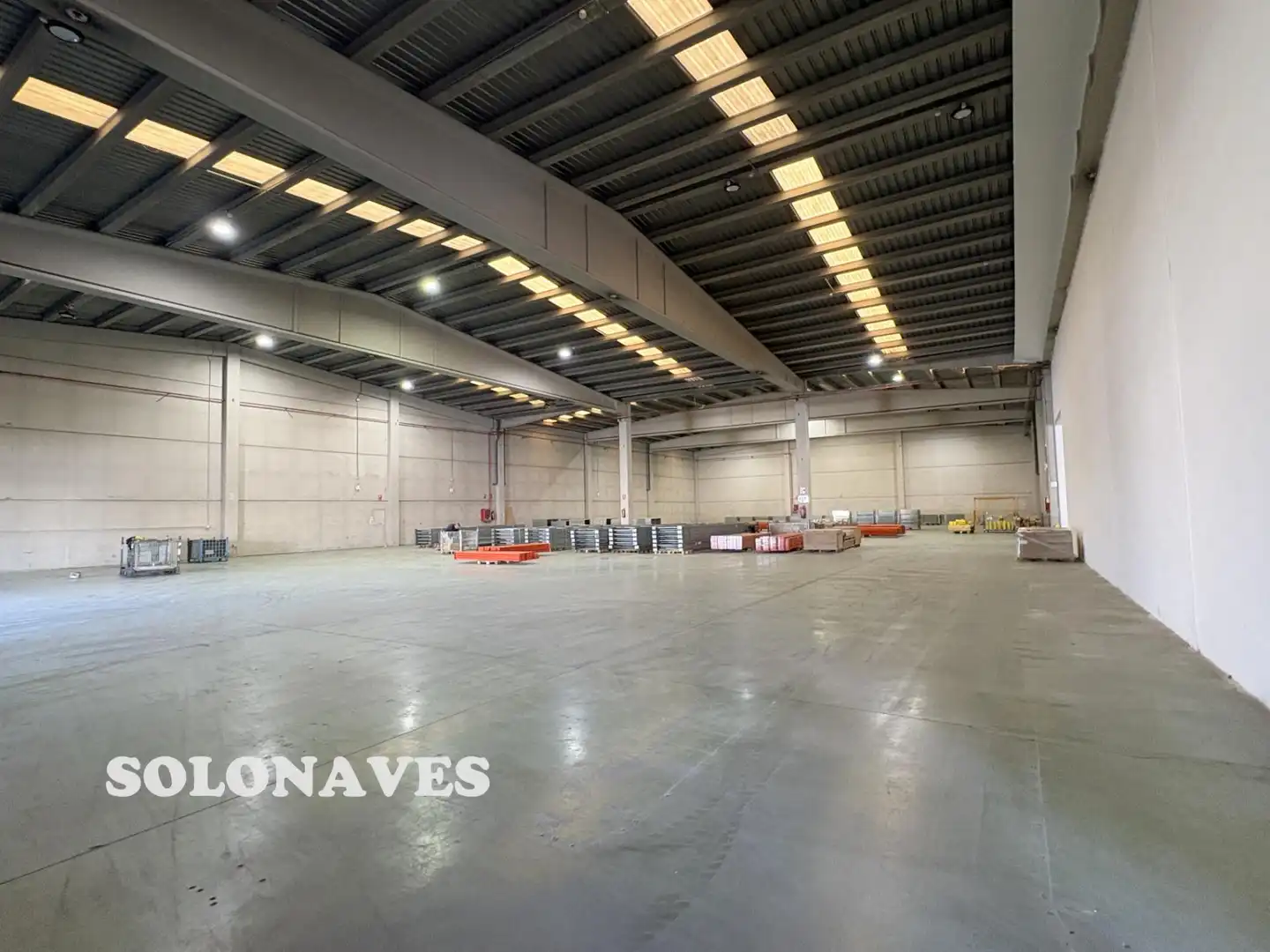 Nave industrial de alquiler en La Muela