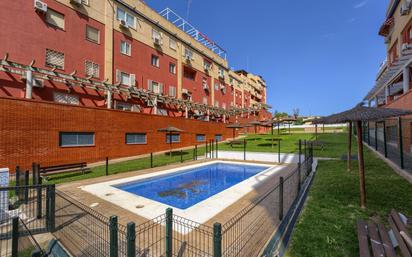 Swimming pool of Duplex for sale in San Juan de Aznalfarache  with Private garden, Parquet flooring and Terrace
