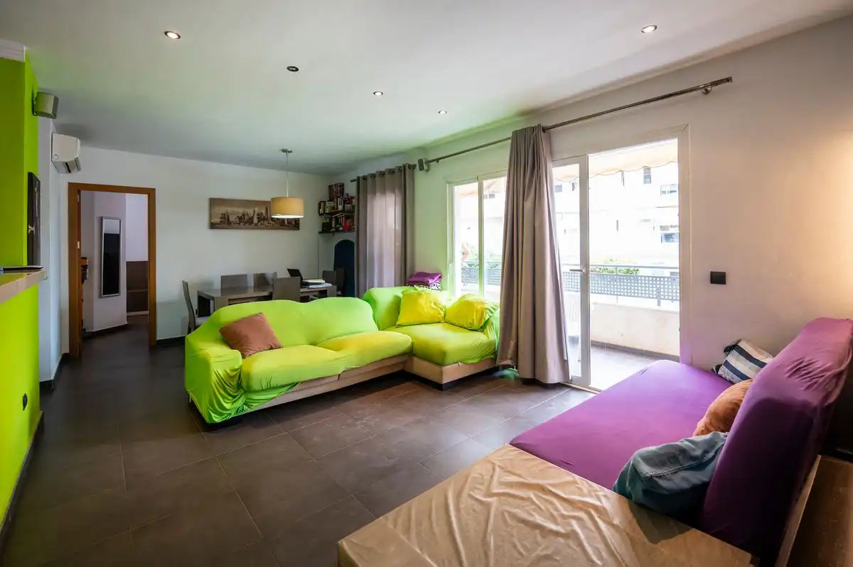 Sala d'estar de Pis en venda en Santa Eulària des Riu amb Aire condicionat, Calefacció i Terrassa