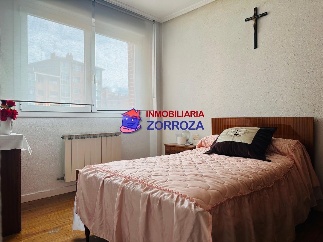 Habitación de Piso en venta en Bilbao  con Calefacción, Trastero y Amueblado
