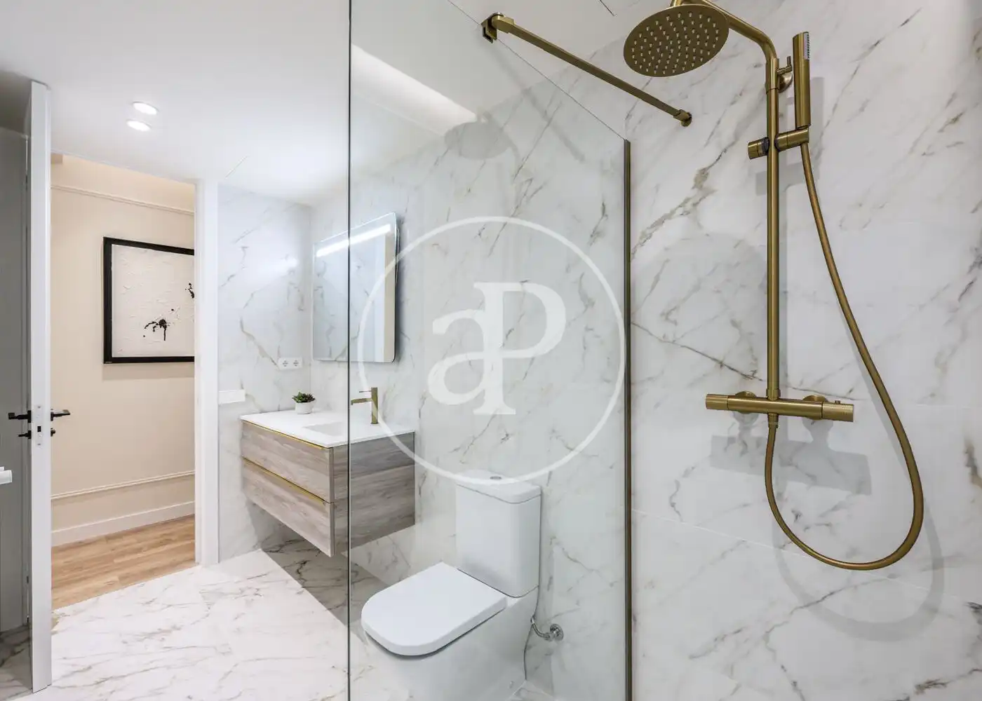 Badezimmer von Wohnung zum Verkauf in Madrid mit Klimaanlage, Heizung und Möbliert