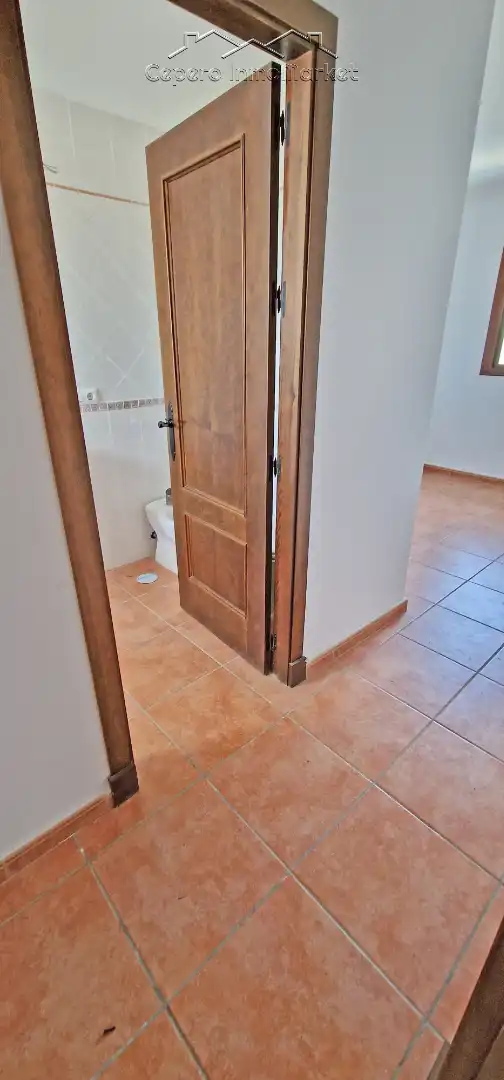 Badezimmer von Einfamilien-Reihenhaus zum Verkauf in El Puerto de Santa María mit Privatgarten und Balkon