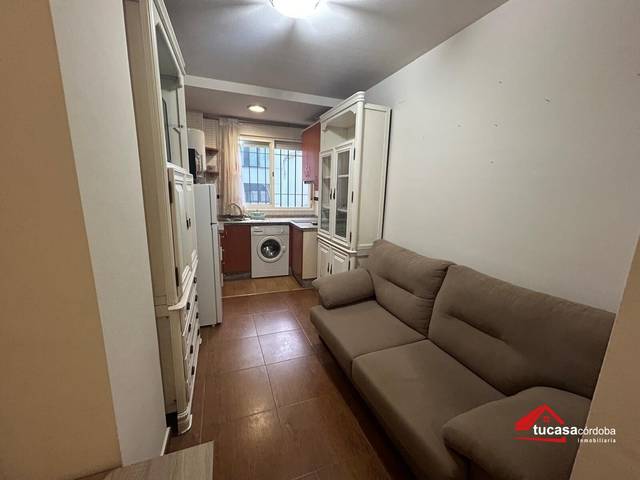Piso en Venta en Huerta de la Reina - Trassierra