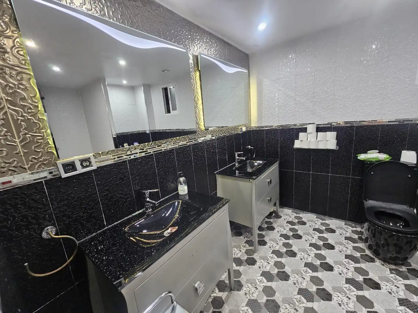 Baño de Piso en venta en Valencia con Aire acondicionado, Calefacción y Terraza